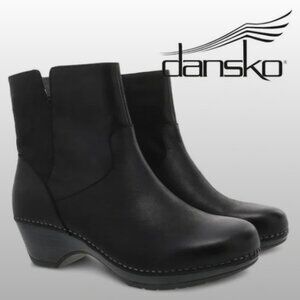 Dansko Boot‎ Women's Size 7 Black Meghan Burnished Calf Bootie